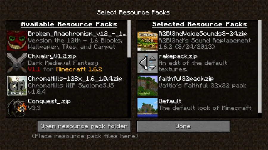 The resource pack menu in detail, showing packs moved into the Selected column on the right where they apply to the game.