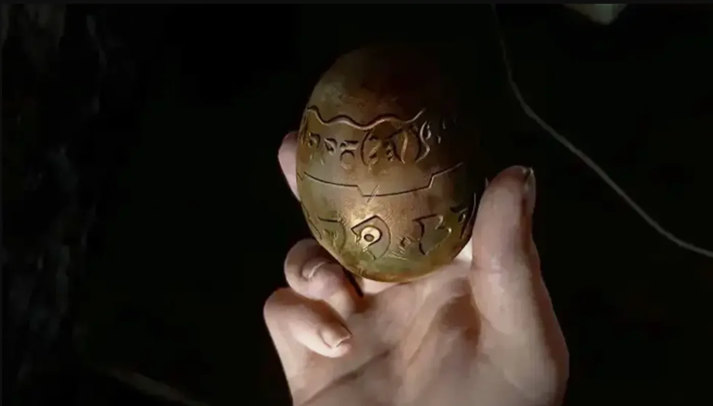 The Strange relic artifact in The Last of Us Part II, a glowing Precursor Orb from Jak and Daxter.
