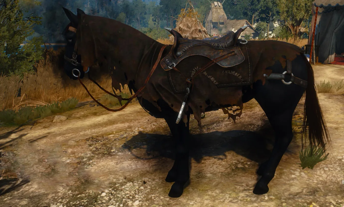 Roach wearing the Caparison of Lament, the 100-Stamina relic saddle from Hearts of Stone.