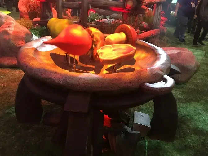 A stone cooking pot over its furnace base, the only way to combine up to five ingredients into a single dish.